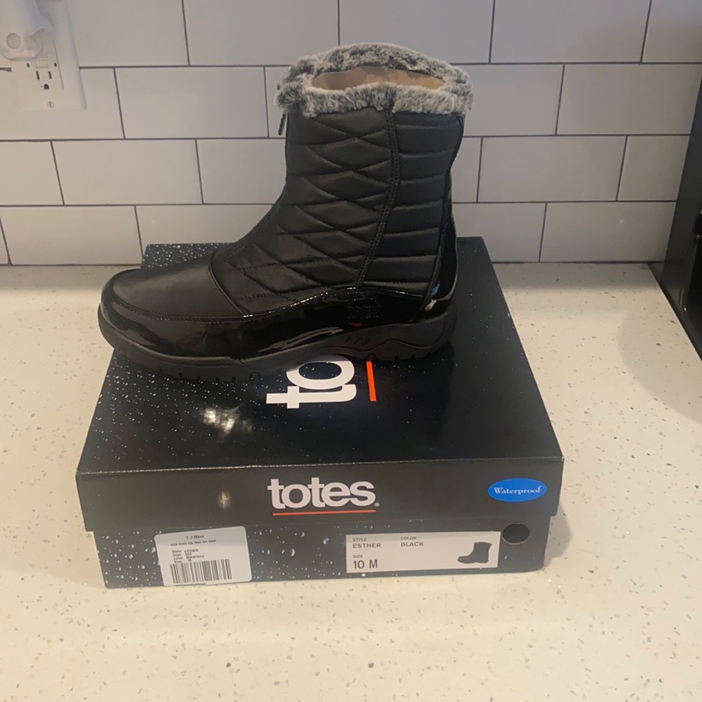 Totes boost for woman
